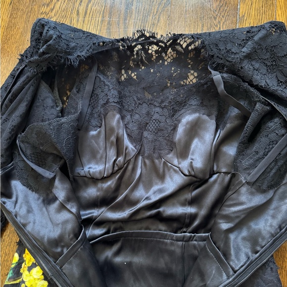 Sold!!!Dolce&Gabbana black lace dress with yellow Flowers - Picture 6 of 13